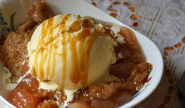 Sweet Slow Cooker Apple Cobbler Sweet Slow Cooker Apple Cobbler
