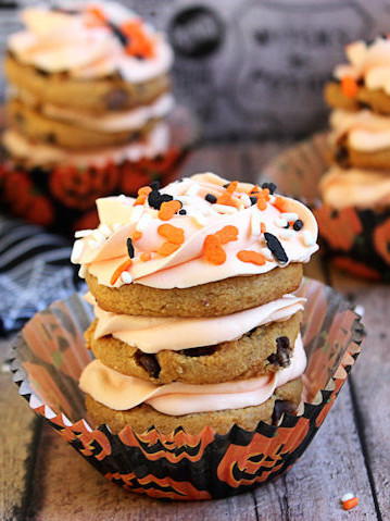 Halloween Cookie Stacks Halloween Cookie Stacks