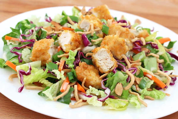 Copycat Applebees Asian Chicken Salad Copycat Applebees Asian Chicken Salad