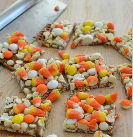 Sweet and Salty Halloween Crack Sweet and Salty Halloween Crack