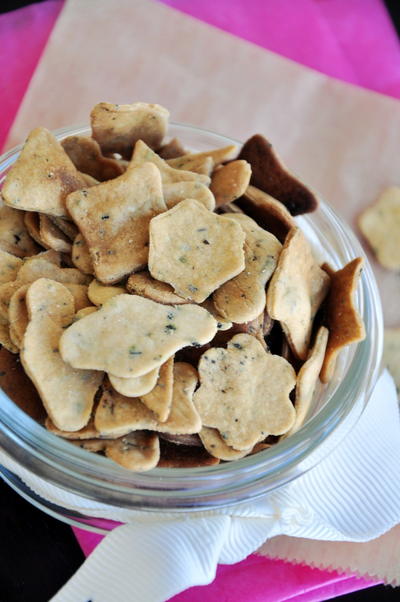 Black Tea Mini Crackers Black Tea Mini Crackers