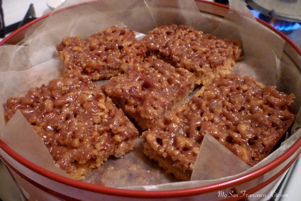 Gooey Pecan Pie Bars Gooey Pecan Pie Bars
