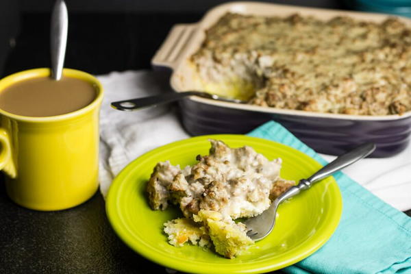 Biscuits and Gravy Breakfast Casserole Biscuits and Gravy Breakfast Casserole