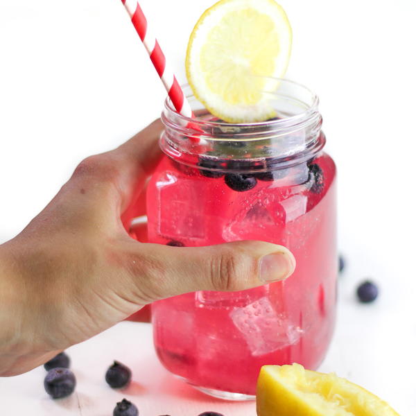 Blueberry Wine Spritzer Blueberry Wine Spritzer