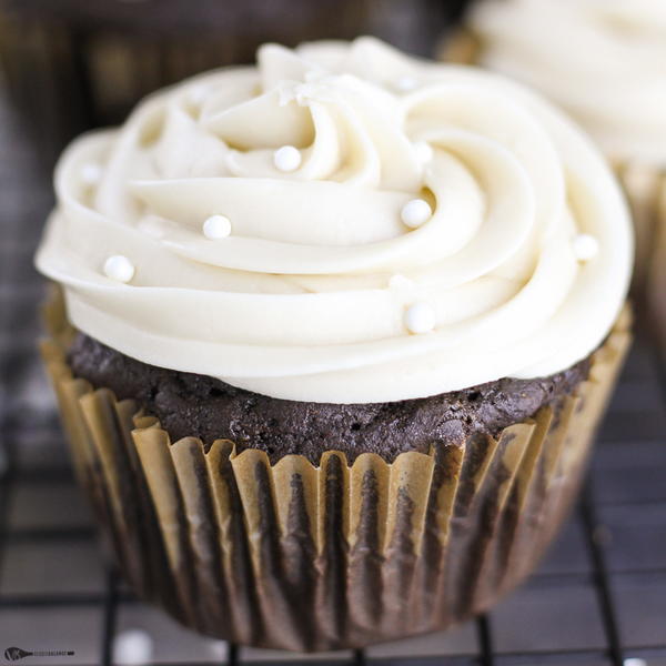 Healthier Chocolate Cupcakes Healthier Chocolate Cupcakes