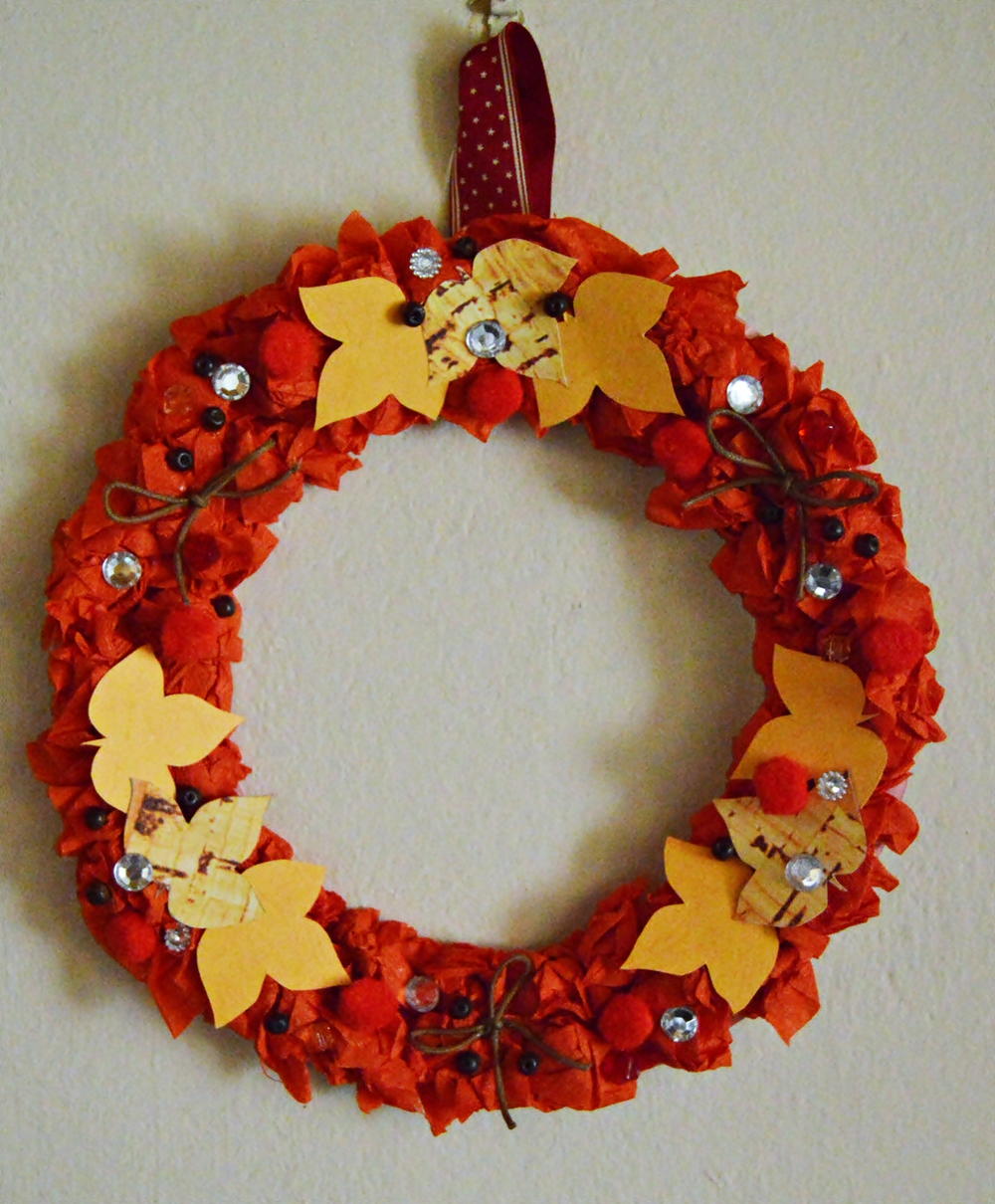 Autumn Leaves Paper Wreath | AllFreePaperCrafts.com