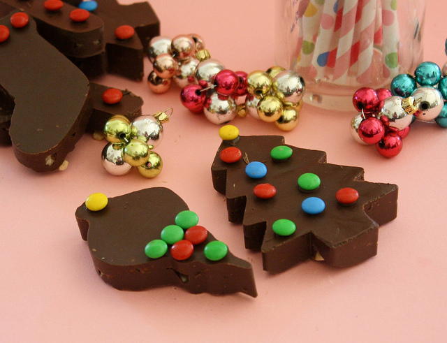 Christmas Chocolate Crunch Bars Christmas Chocolate Crunch Bars