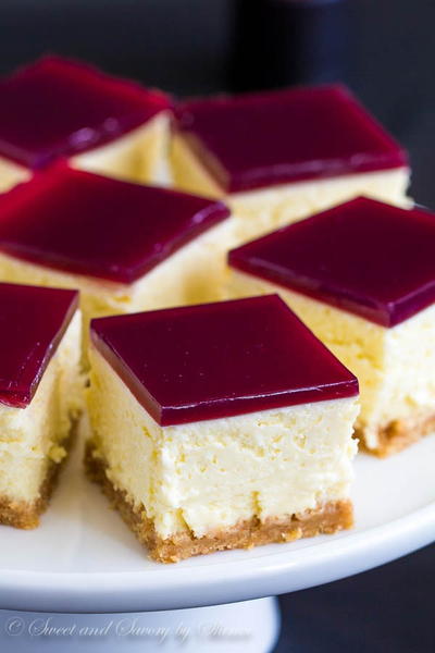 Cheesecake Bars with Wine Gelee