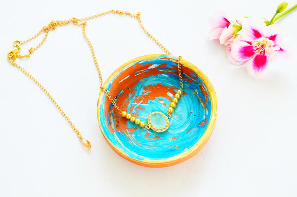 Girly Crystal and Pearl Necklace Girly Crystal and Pearl Necklace