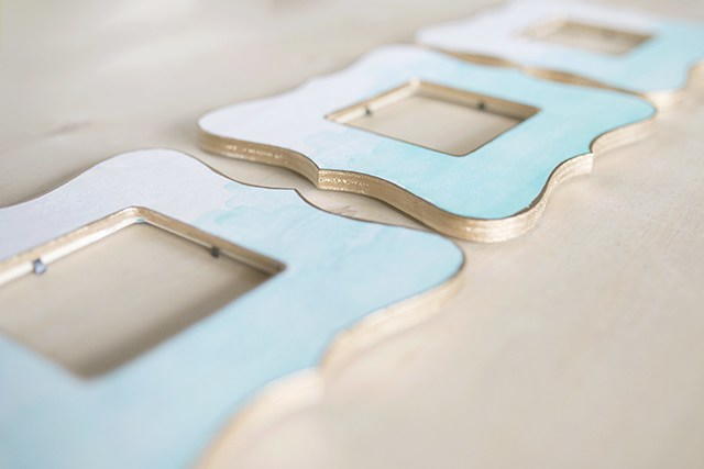 Thrifty Painted DIY Picture Frames Thrifty Painted DIY Picture Frames