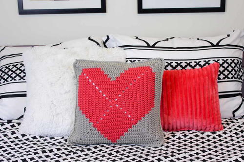 I Heart You Crochet Pillow Pattern "I Heart You" Crochet Pillow Pattern