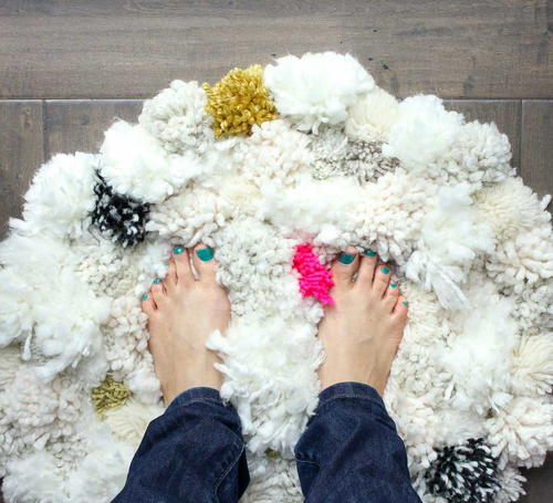 Pom Pom DIY Rug Pom Pom DIY Rug