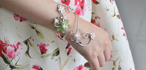 Flowers and Pearls Wrap Bracelet