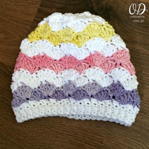 Rainbow Shells Newborn Hat and Mitt Set Rainbow Shells Newborn Hat and Mitt Set