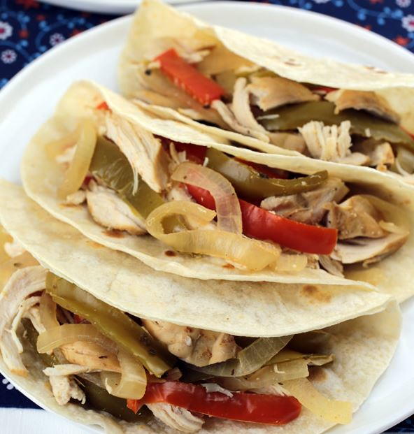 Easy Slow Cooker Chicken Fajitas Easy Slow Cooker Chicken Fajitas