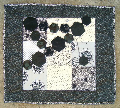 Halloween Hexagon Mini Quilt Halloween Hexagon Mini Quilt