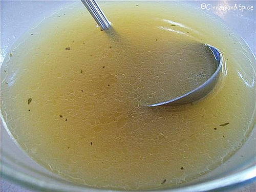 How to Make Slow Cooker Chicken Stock How to Make Slow Cooker Chicken Stock