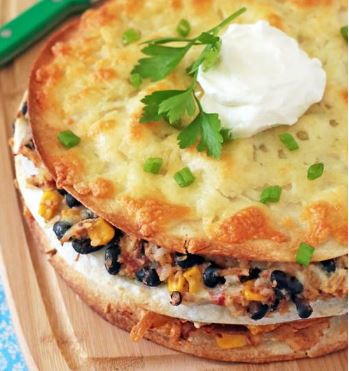 Slow Cooker Chicken and Black Bean Enchilada Stacks Slow Cooker Chicken and Black Bean Enchilada Stacks