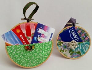 Embroidery Hoop DIY Gift Card Holder Embroidery Hoop DIY Gift Card Holder