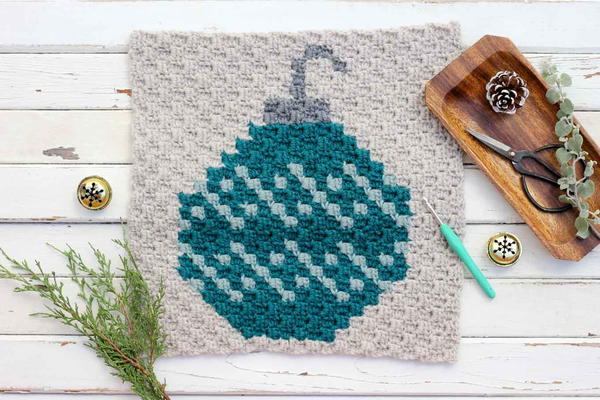 C2C Christmas Bulb AfghanPillow Square C2C Christmas Bulb Afghan/Pillow Square