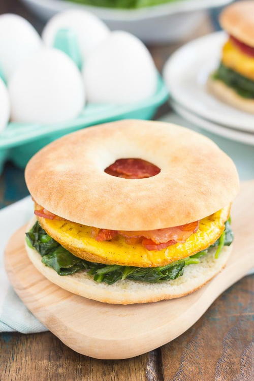 Spinach, Bacon and Feta Breakfast Sandwich Spinach, Bacon and Feta Breakfast Sandwich