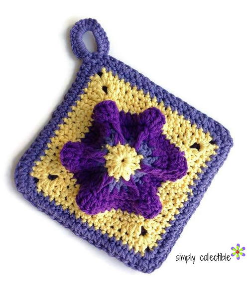 Penelope’s Pretty Petunia Potholder_1