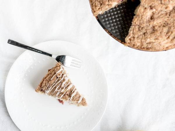 Cinnamon Rhubarb Coffee Cake Cinnamon Rhubarb Coffee Cake