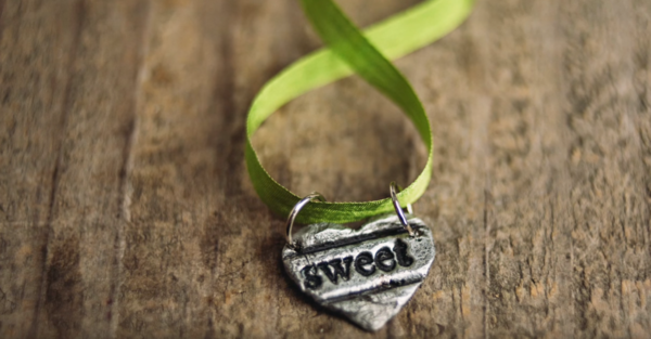 How to Make a Stamped DIY Pendant How to Make a Stamped DIY Pendant