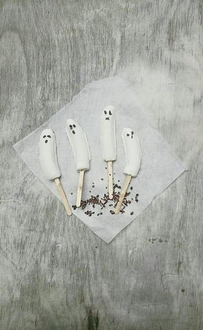 Trick or Treat - Halloween Ghost Pops Recipe Trick or Treat - Halloween Ghost Pops Recipe