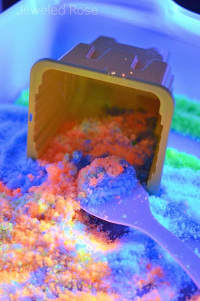 Fun Glow-in-the-Dark Sand Recipe Fun Glow-in-the-Dark Sand Recipe