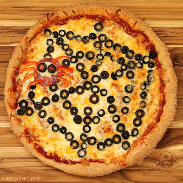 Homemade Pizza Reicpe with Halloween Spiderweb Homemade Pizza Reicpe with Halloween Spiderweb