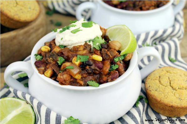Vegan Three Bean Mushroom Chili Vegan Three Bean Mushroom Chili