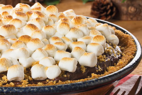 Toasty Smores Pie