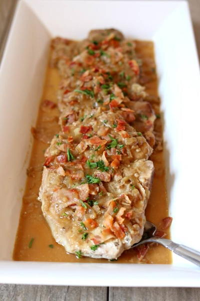 Delicious Slow Cooker Smothered Pork Chops Delicious Slow Cooker Smothered Pork Chops