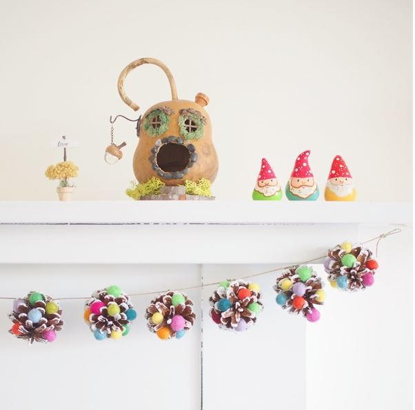 Sugar Plum Pine Cone Garland