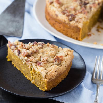 Quick Pumpkin Cake with Bacon Streusel