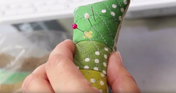 Quilted Pin Cushion DIY Craft Quilted Pin Cushion DIY Craft