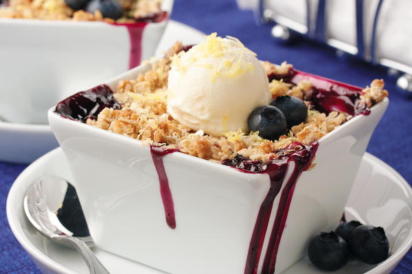 Sun Kissed Blueberry Crisp