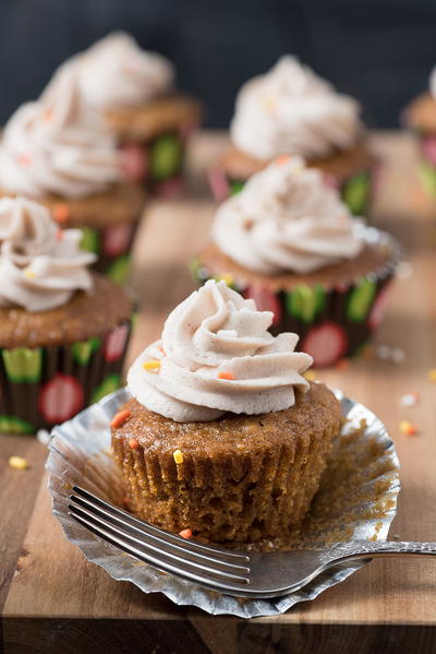 Pumpkin Buttercream Cupcakes