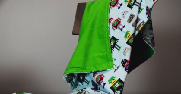 Easy Kids DIY Blanket Easy Kids DIY Blanket