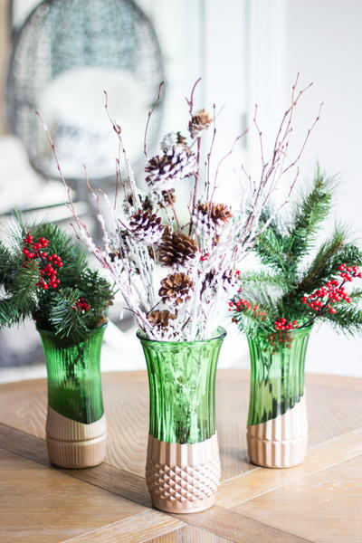 Metallic-Dipped Christmas DIY Vase Metallic-Dipped Christmas DIY Vase