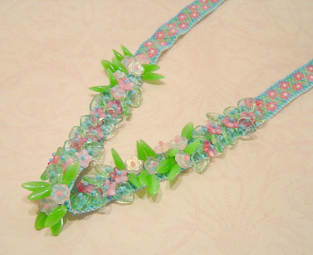Fairy Garden Peyote Stitch Necklace Fairy Garden Peyote Stitch Necklace