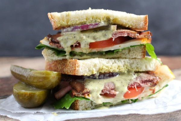 Roast Beef Sandwich With Creamy Chimichurri Sauce Roast Beef Sandwich With Creamy Chimichurri Sauce