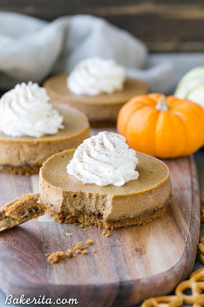 Gluten Free Mini Pumpkin Cheesecakes with Pretzel Crust Gluten Free Mini Pumpkin Cheesecakes with Pretzel Crust