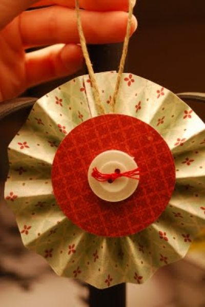 Paper Rosette Ornament Paper Rosette Ornament