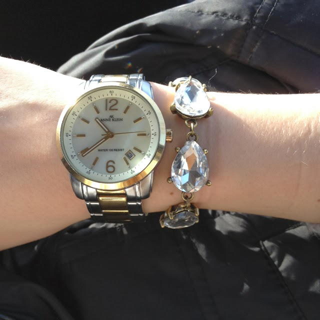 Easiest 3-Minute DIY Bracelet Easiest 3-Minute DIY Bracelet