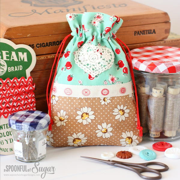 Retro Drawstring Bags Tutorial_1