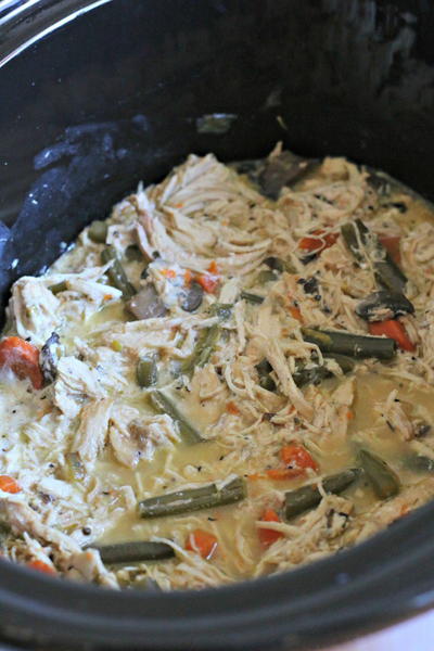 Slow Cooker Healthy Creamy Chicken Casserole