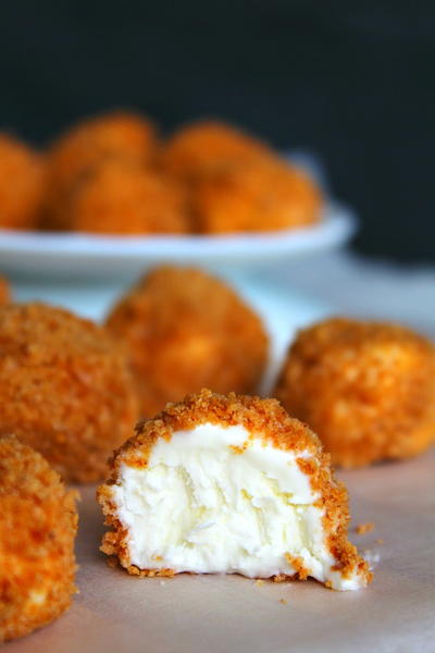 Gingerbread Cheesecake Ice Cream Bites