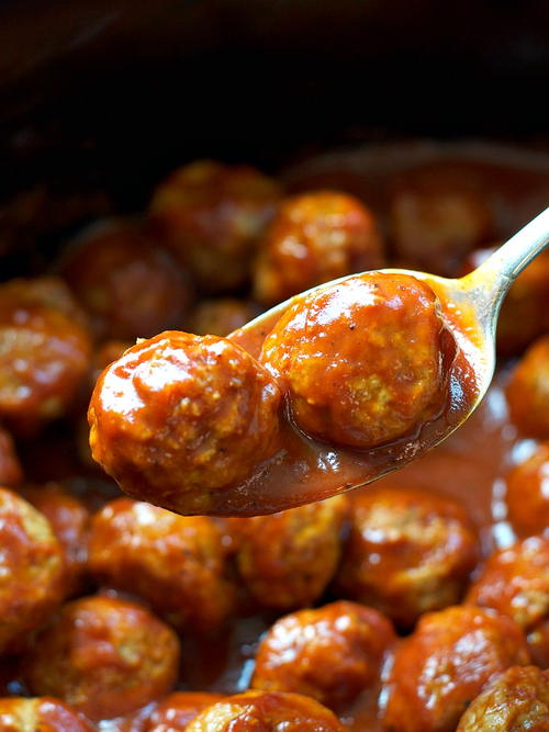 3-Ingredient Slow Cooker Barbecue Meatballs 3-Ingredient Slow Cooker Barbecue Meatballs